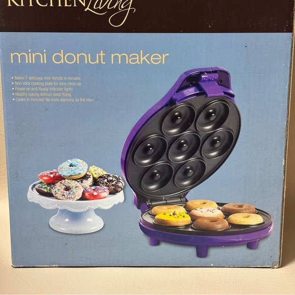 KitchenLiving 7 Delicious Mini Donut Maker - Picture 2 of 3